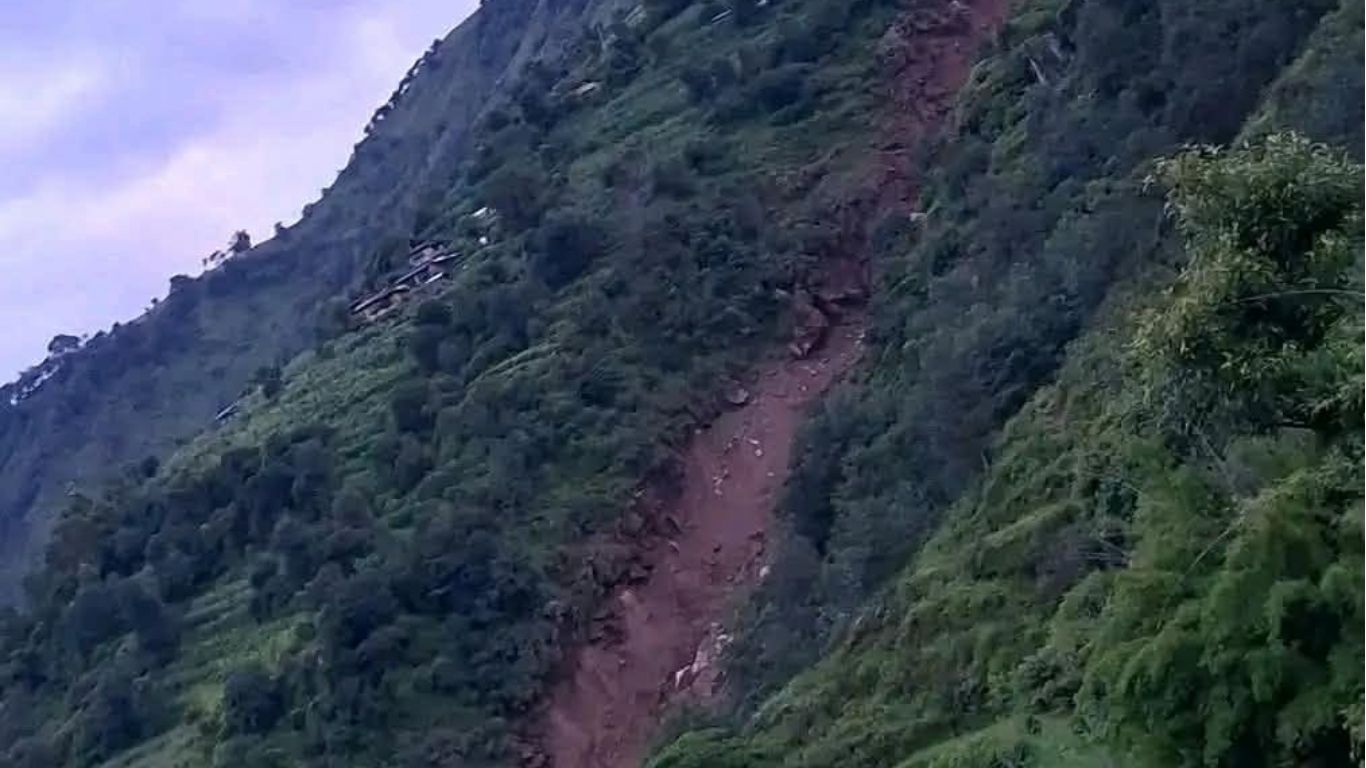 रोल्पा पहिरो : मृत्यु हुनेको संख्या ७ पुग्यो, अझै ५ जना बेपत्ता