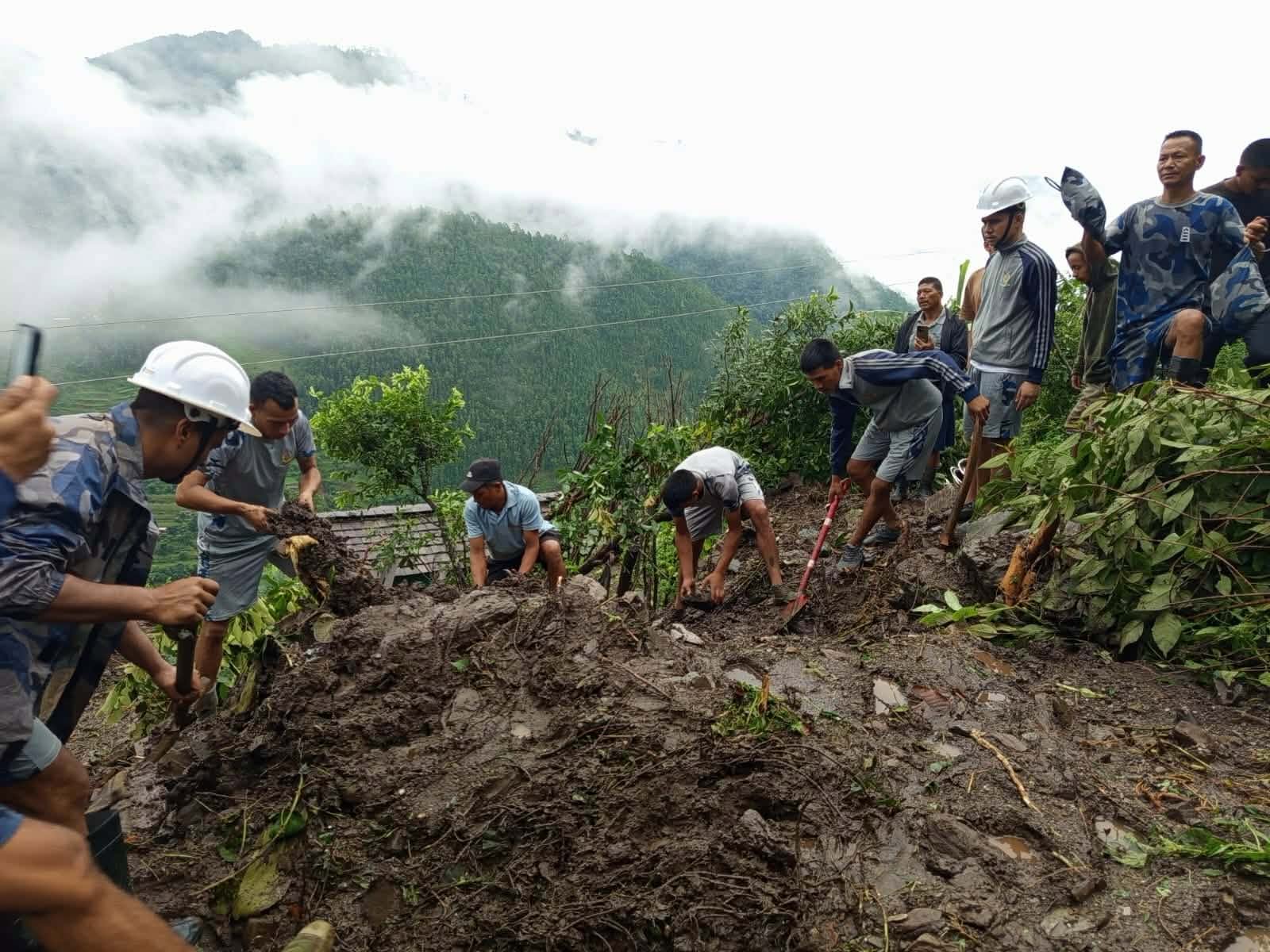 जाजरकोेट पहिरोमा मृत्यु हुनेको संख्या तीन पुग्यो, दुईजना अझै बेपत्ता